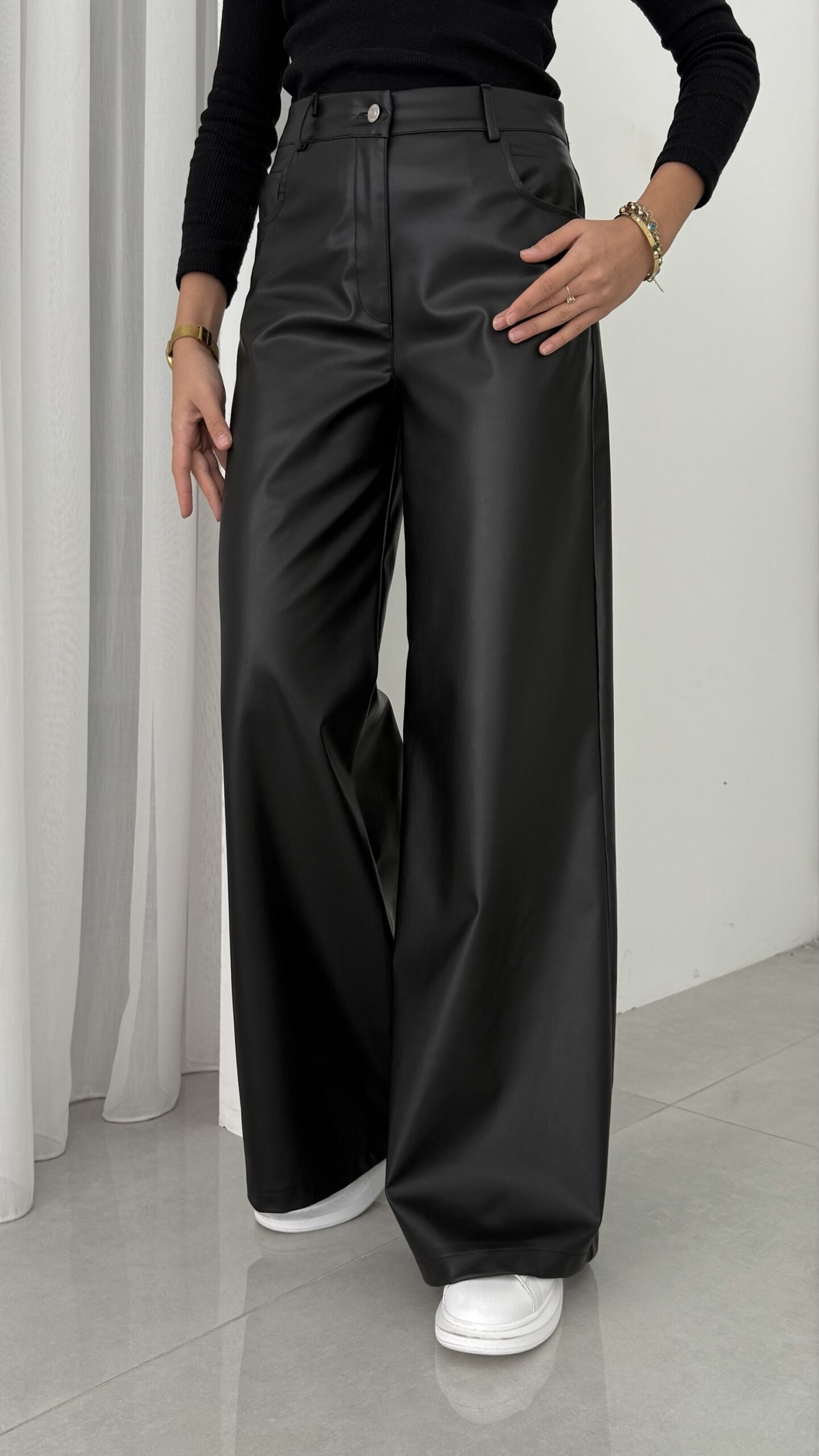 img_0604.jpeg Zra Muadil Yüksek Bel Palazzo Deri Pantolon - Siyah - Görsel 1