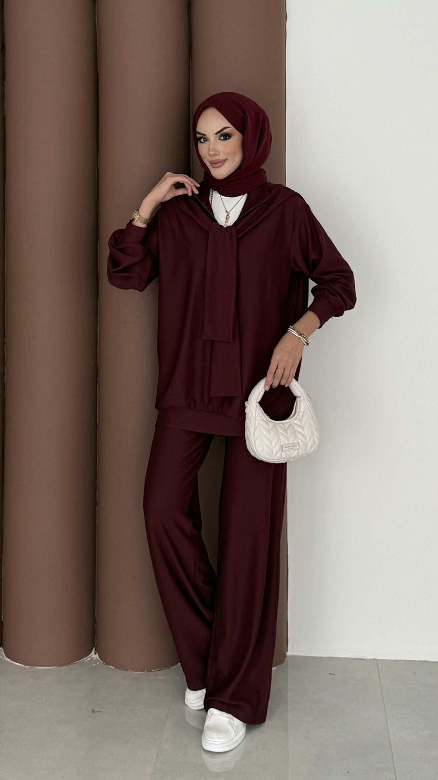 img_5847.jpeg Silver Kaş Korse İkili Takım - Bordo - Görsel 1