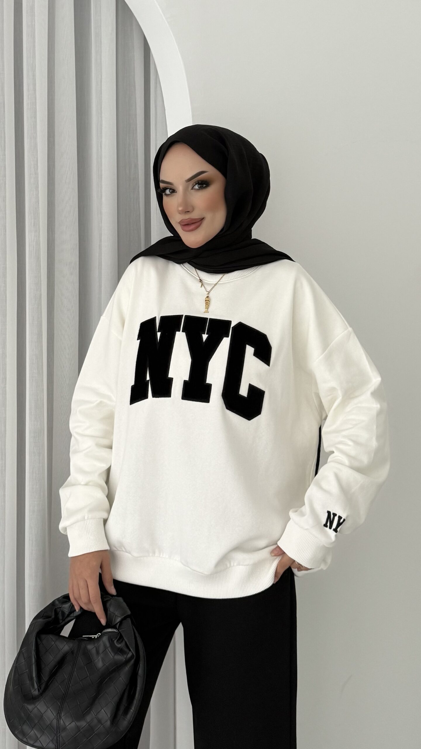 img_9764-1.jpeg Nyc Şardonlu Sweat - Siyah - Görsel 1