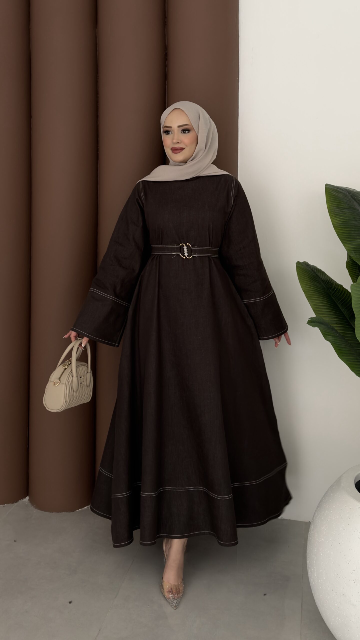 img_3043-scaled-1.jpeg Rose Boncuk Kemerli Kot Elbise - Kahverengi - Görsel 1