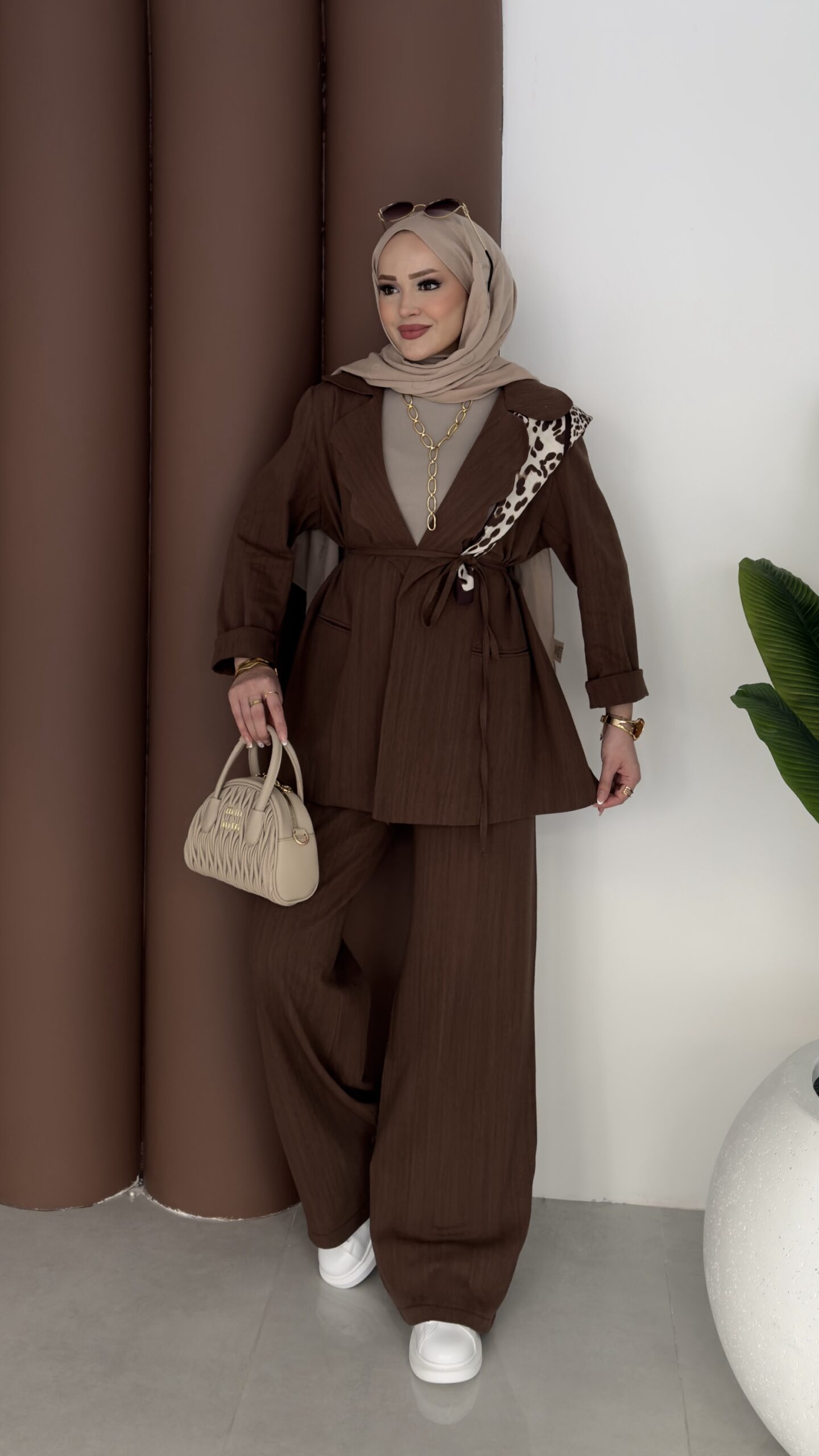 img_3777-scaled-1.jpeg Chino Premium Keten İkili Takım - Kahverengi - Görsel 1