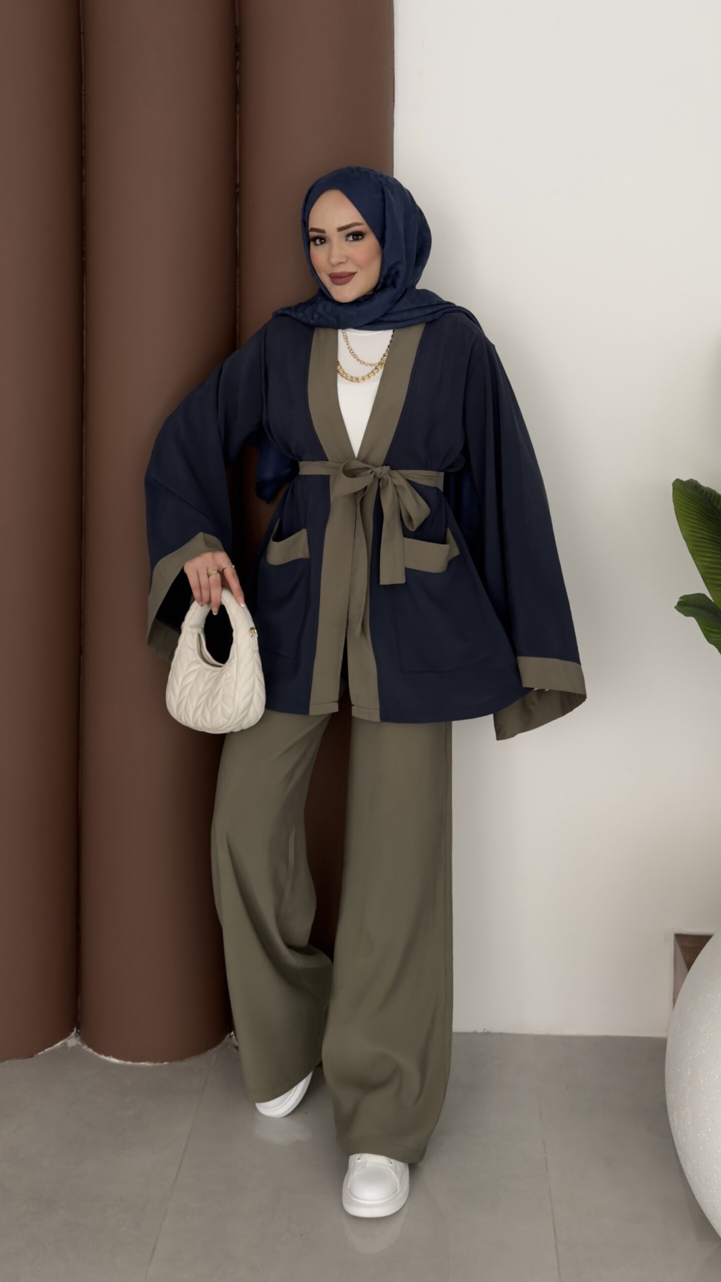 img_4086-scaled-1.jpeg Cosmos Tensel Garnili Kimono İkili Takım - Lacivert - Görsel 1