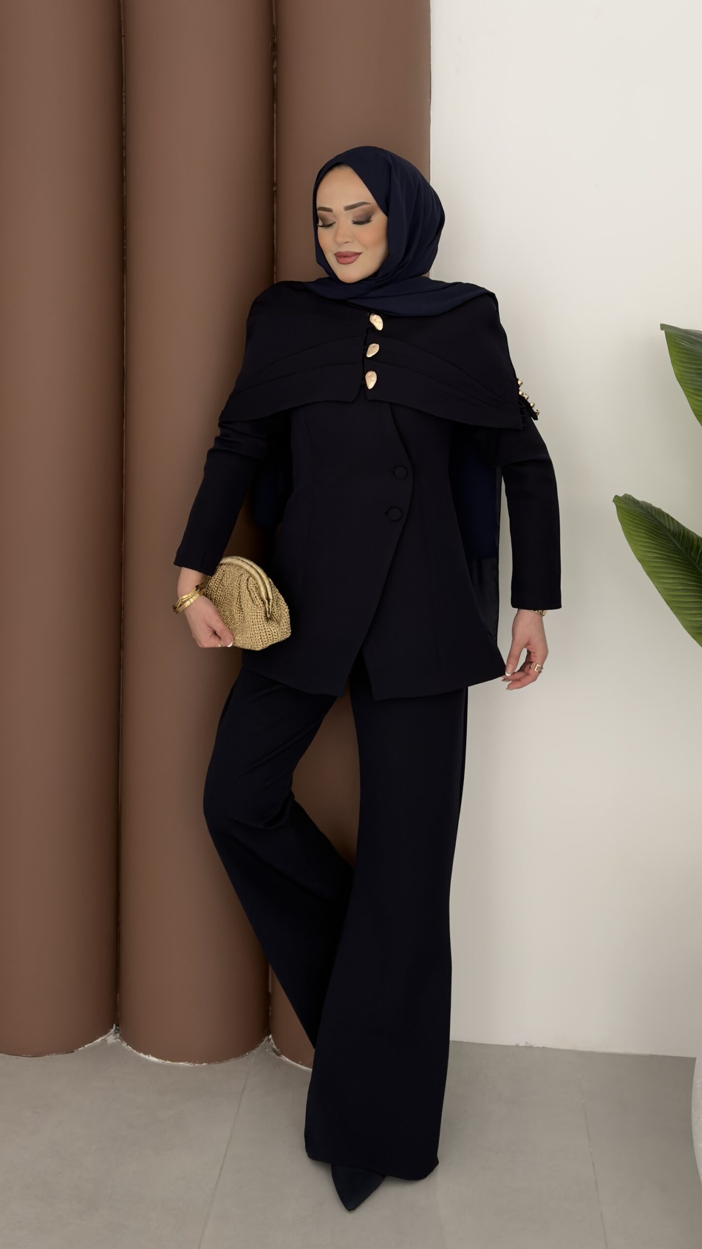 img_6528-scaled-1.jpeg Deluxe Pelerin Blazer İkili Takım - Lacivert - Görsel 1