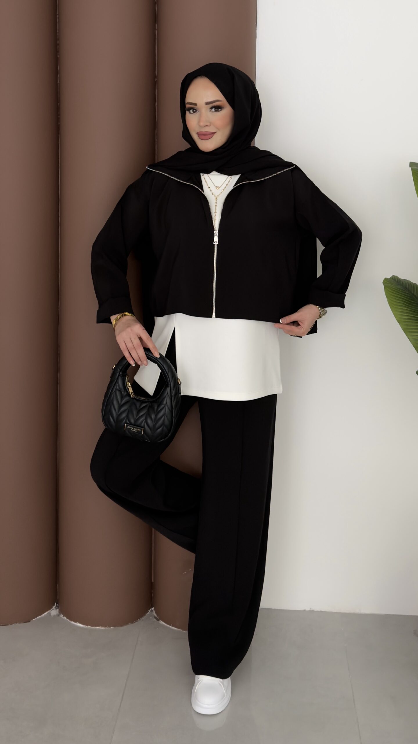 img_7619-scaled-1.jpeg Crop Tensel İçlikli İkili Takım - Siyah - Görsel 1