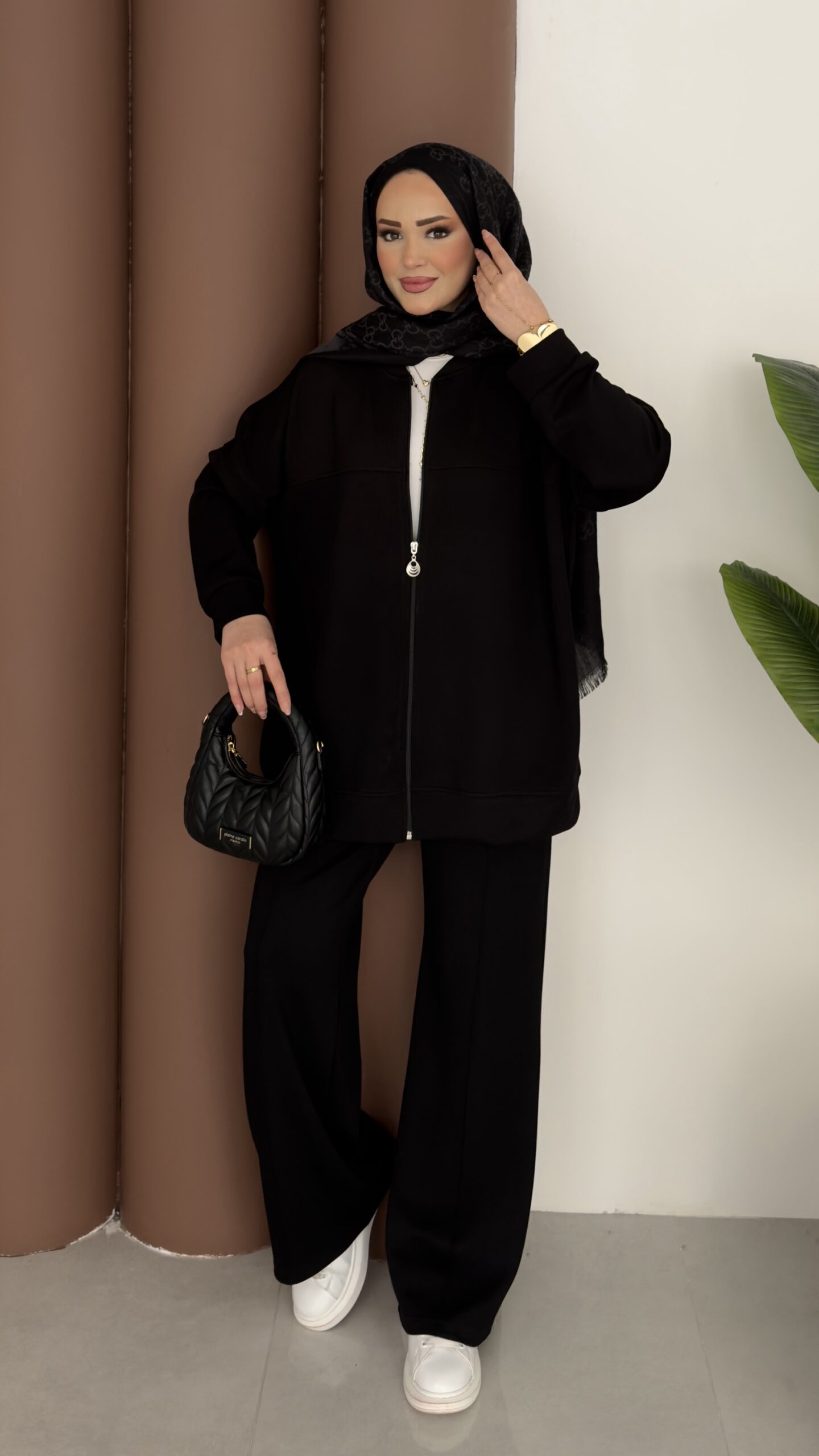 img_8383-scaled-1.jpeg Fermuarlı Basic İkili Takım - Siyah - Görsel 1