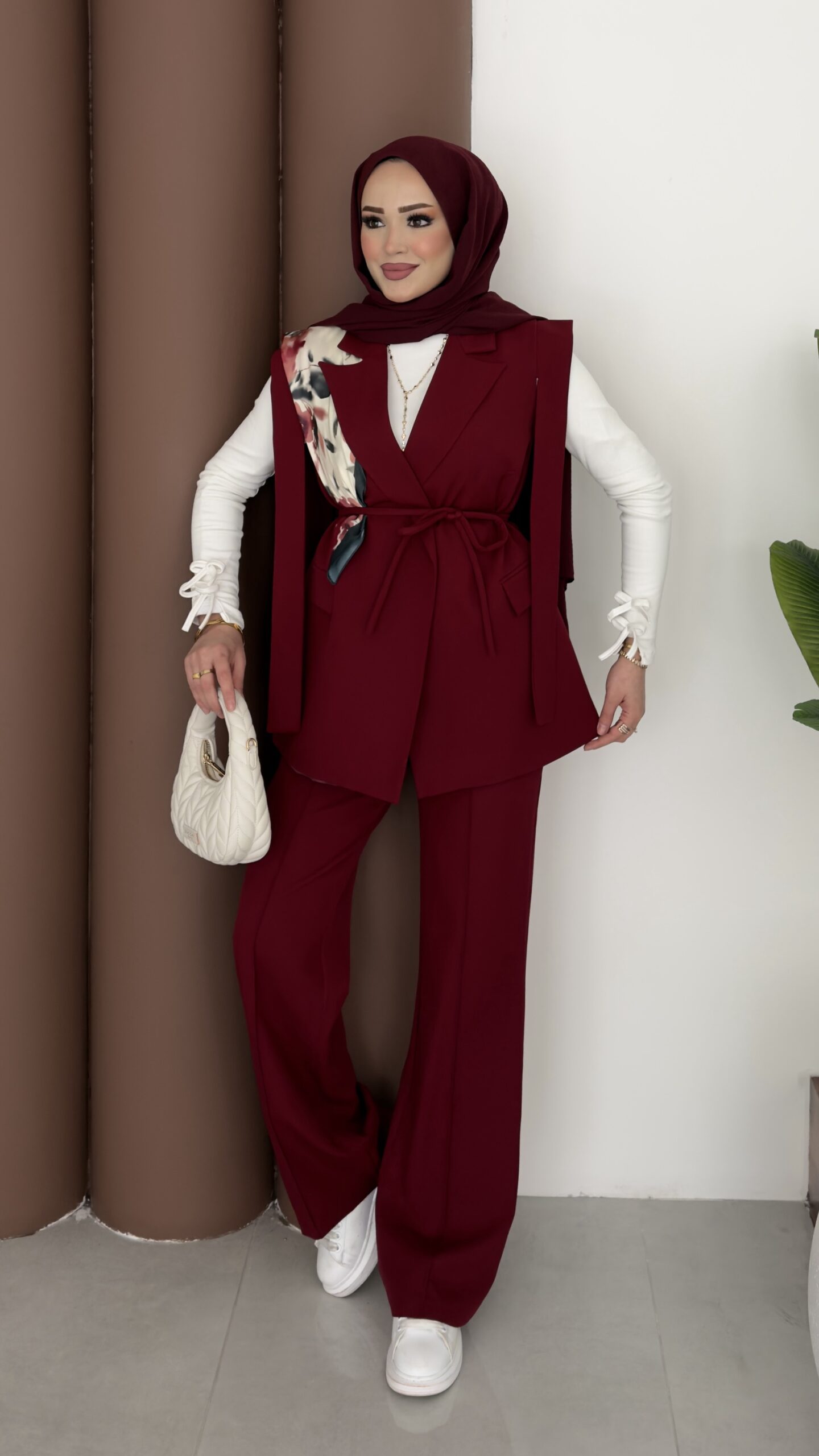 img_1780-scaled-1.jpeg Stella Bağlamalı Yelek İkili Takım - Bordo - Görsel 1