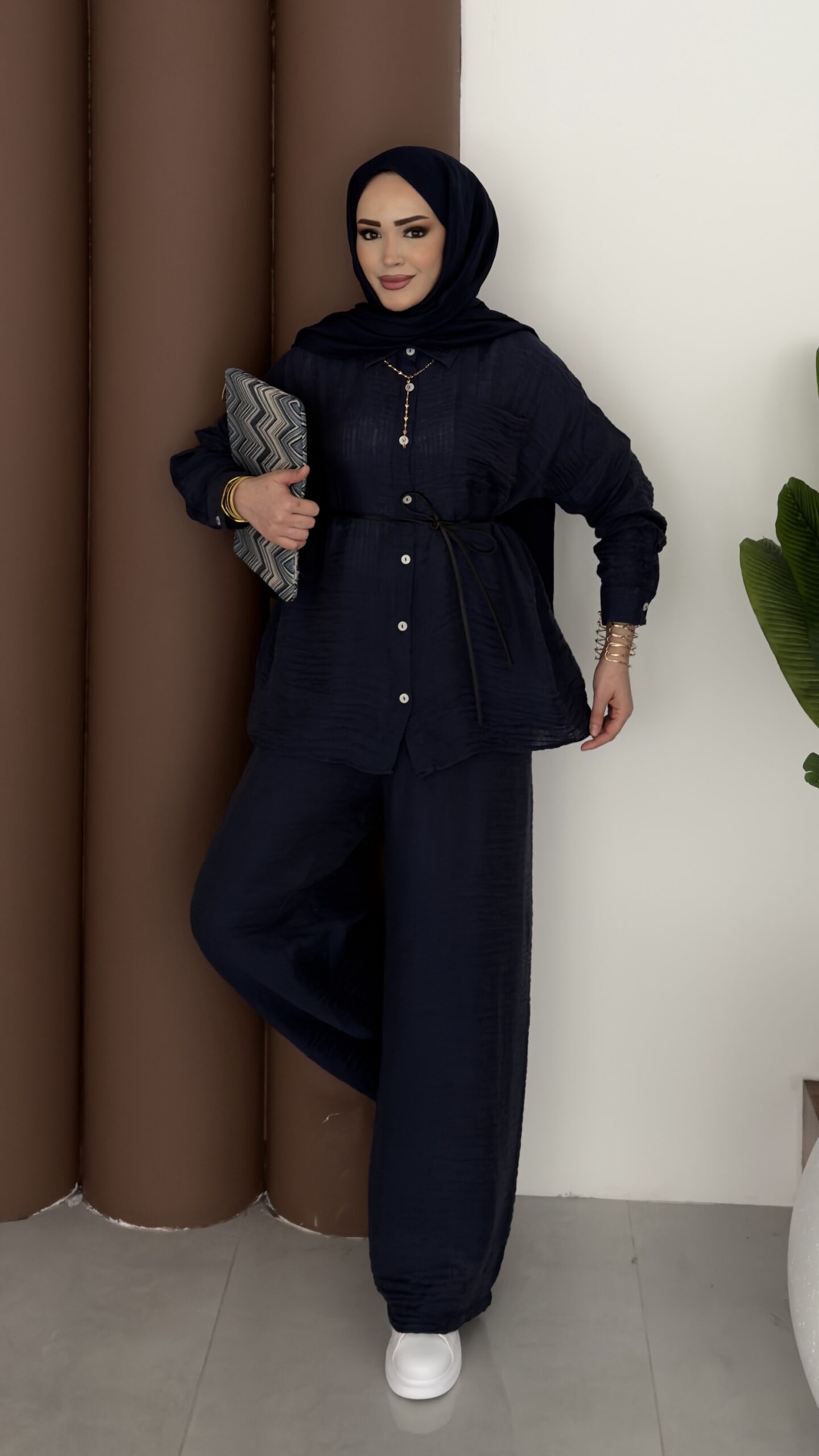 img_6581-scaled-1-2.jpeg Elinnor Müslin Kemerli İkili Takım - Lacivert - Görsel 1