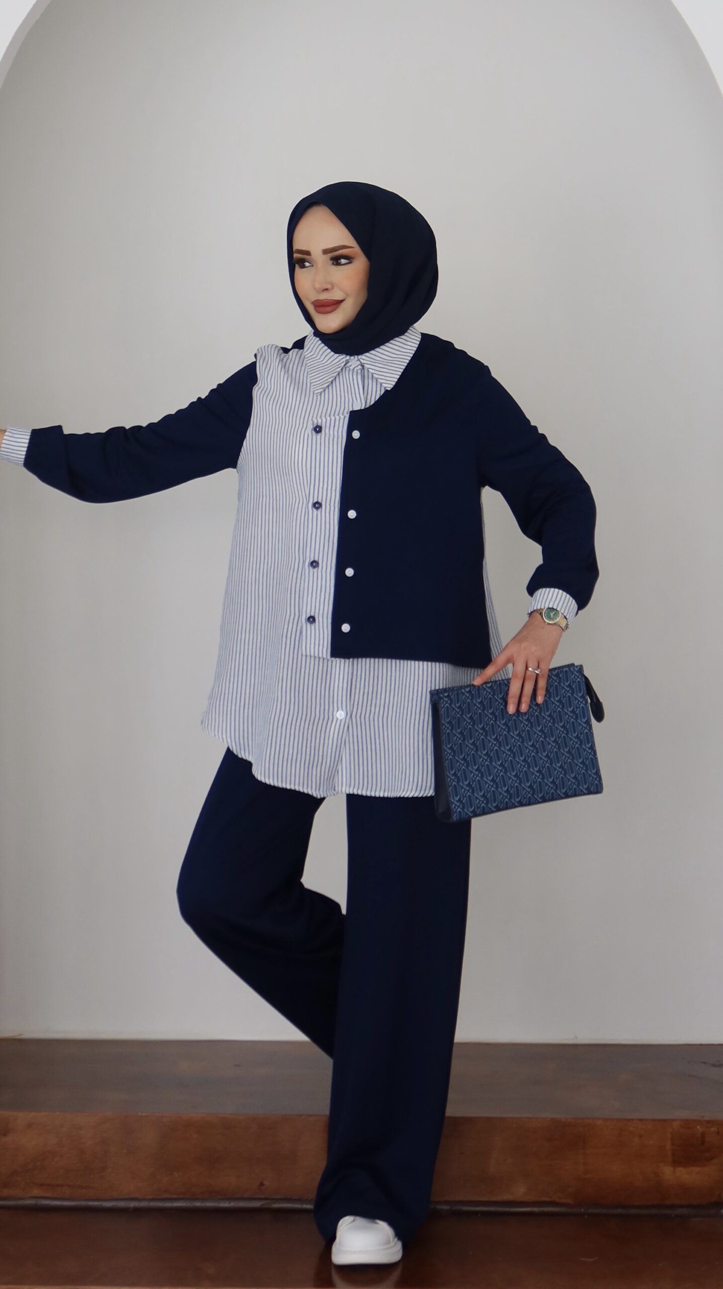 img_5223-scaled-1.jpeg Garny Shirt Twist Muadil İkili Takım - Lacivert - Görsel 1
